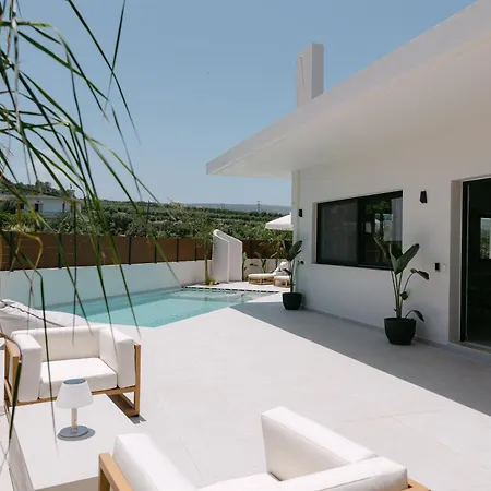 Emerald Harmony With Private Pool & Jacuzzi *