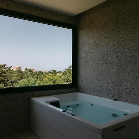 Emerald Harmony With Private Pool & Jacuzzi * Skouloufia