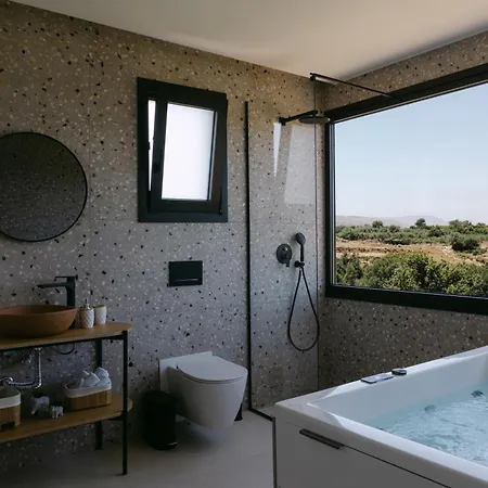 Emerald Harmony With Private Pool & Jacuzzi *
