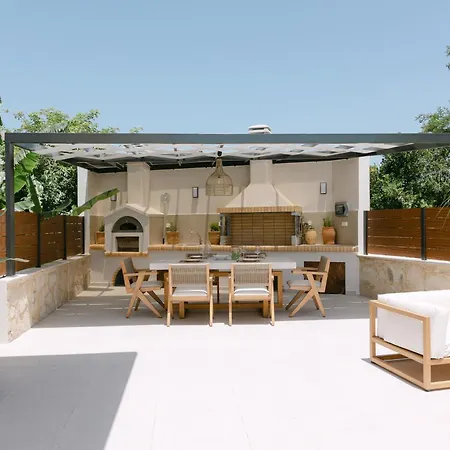 Villa Emerald Harmony With Private Pool & Jacuzzi *